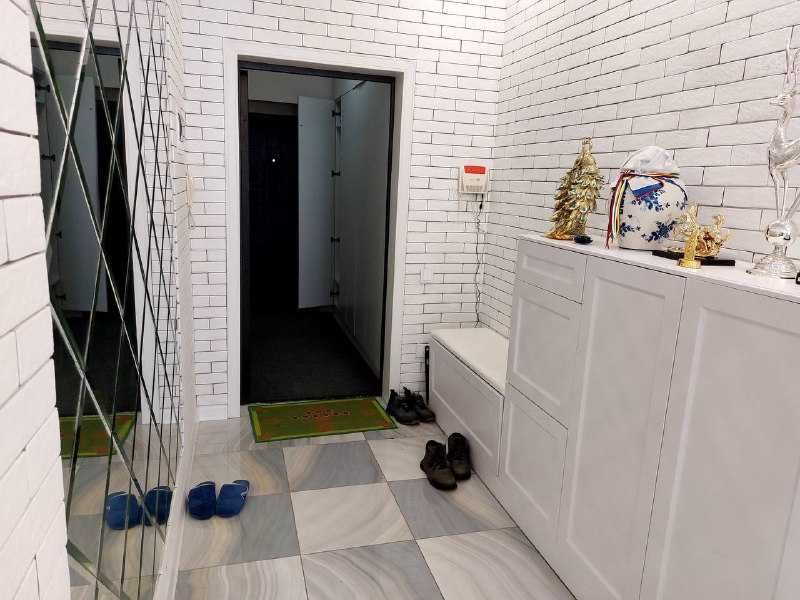 Продается 3- комн квартира Степной 2 д2/4