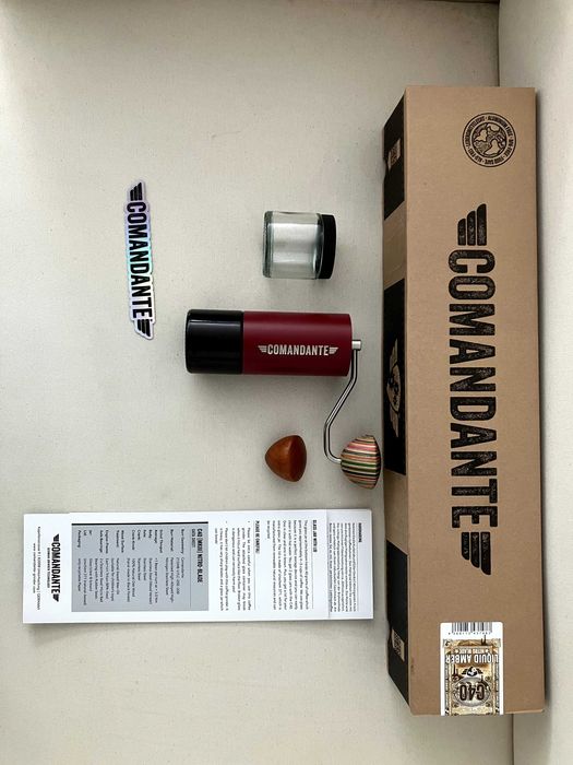 Ръчна кафемелачка COMANDANTE C40 MK3