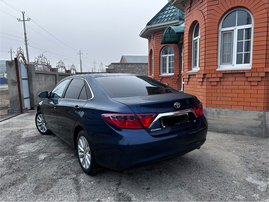Автомашина Тойота Камри