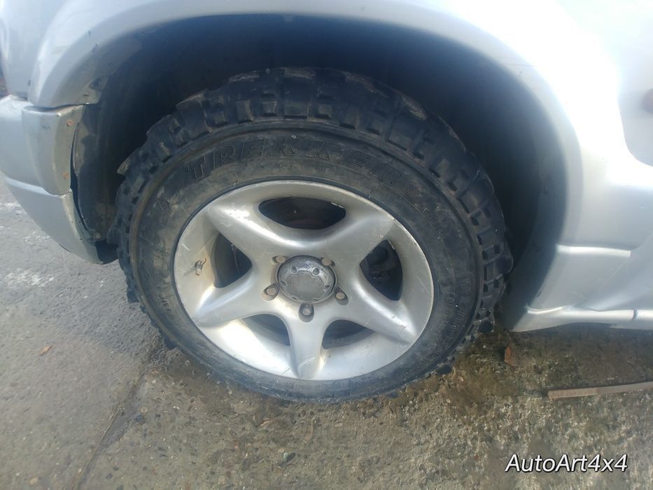 Dezmembrez SuzukiGrandVitara2.0hdi/2.0d/2,5v6