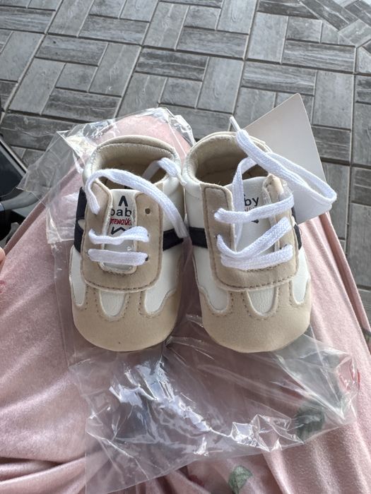 Продам обувь для малыша