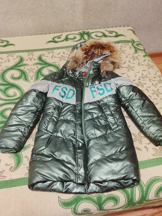 Продам зимнюю куртку