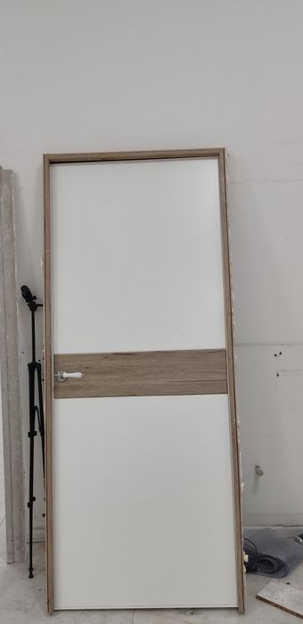 Продам б/у дверь