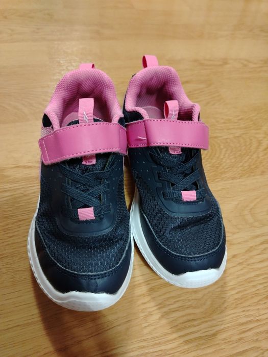 Детски маратонки за момиче