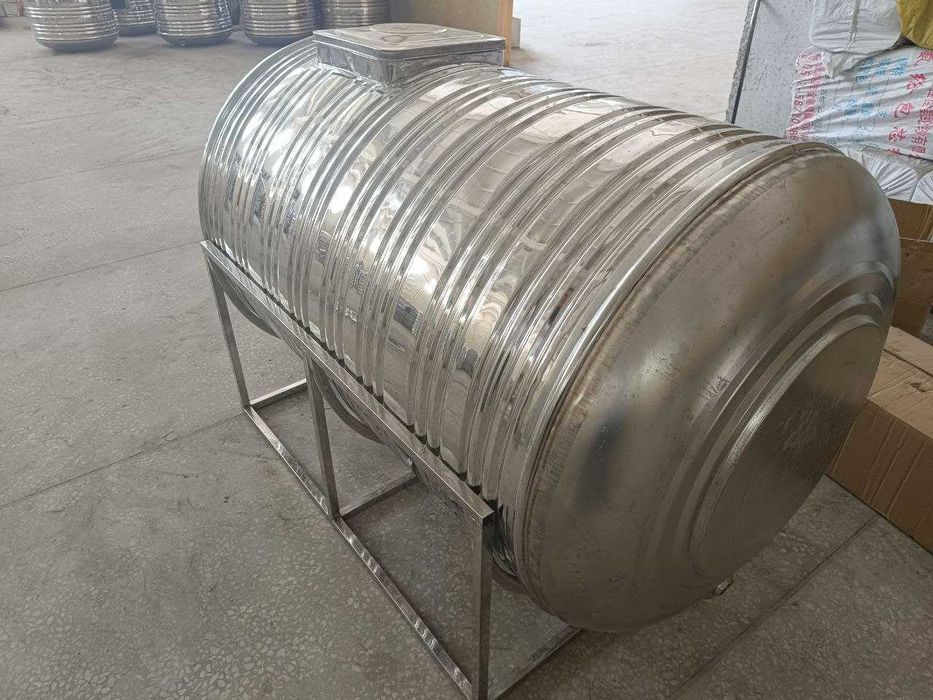 Эко бочка (Ёмкост, бак) для воды из нержавейка марки 304 с подставкой