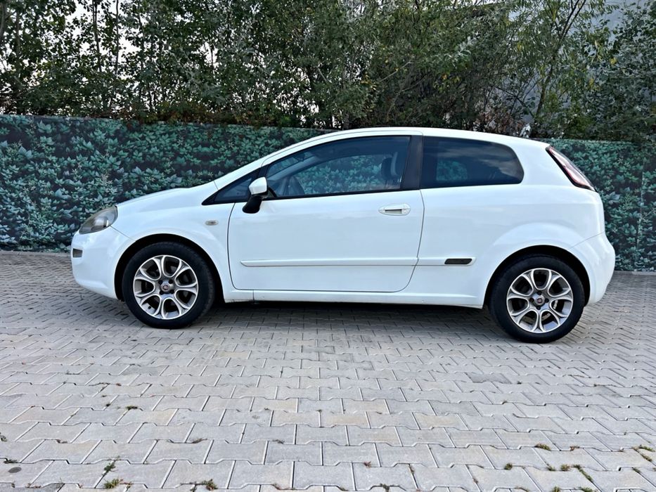 Fiat Grande Punto 1.3 Multijet 90 CP – stare foarte bună