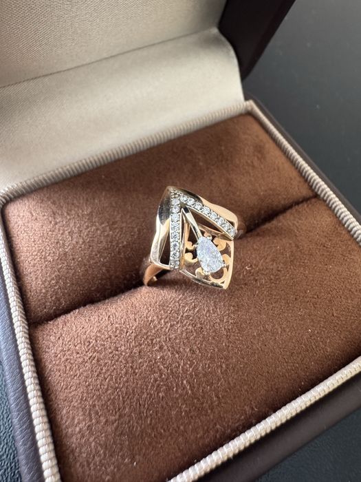 Кольцо золото 585