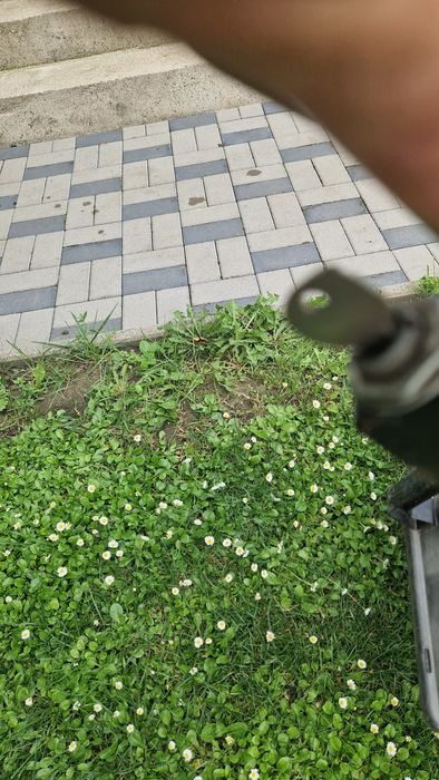Masina de tuns gazonu cu autopropulsie si pornire la cheie