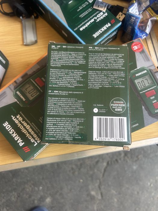 Aparat de masura si auto