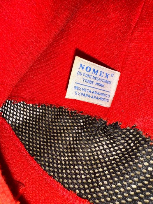 Карбонова каска Sparco и ръкавици за картинг