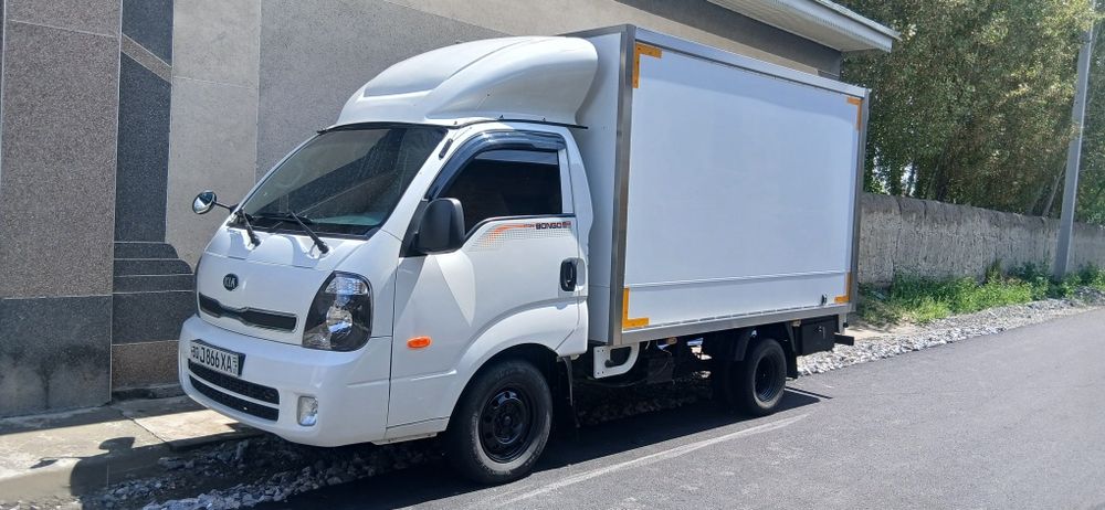 Kia bongo sotiladi yili 2013