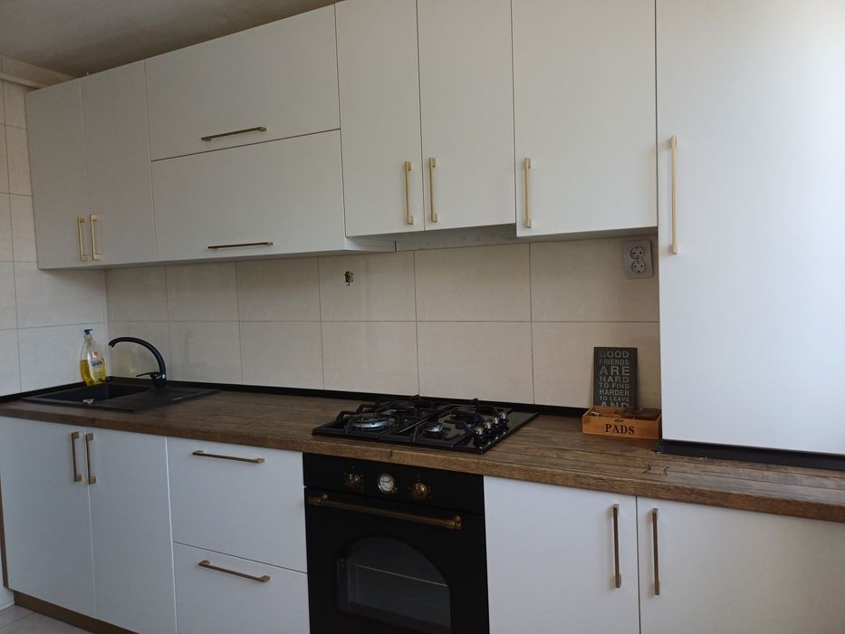Inchiriez apartament doua camere
