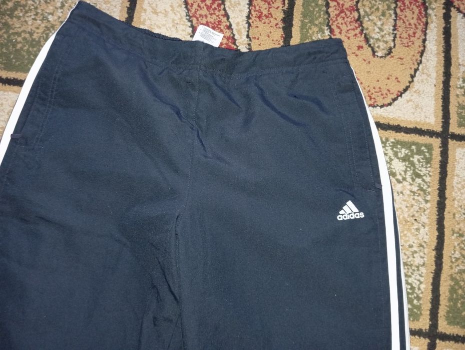 Vând trening original Adidas - mărime M