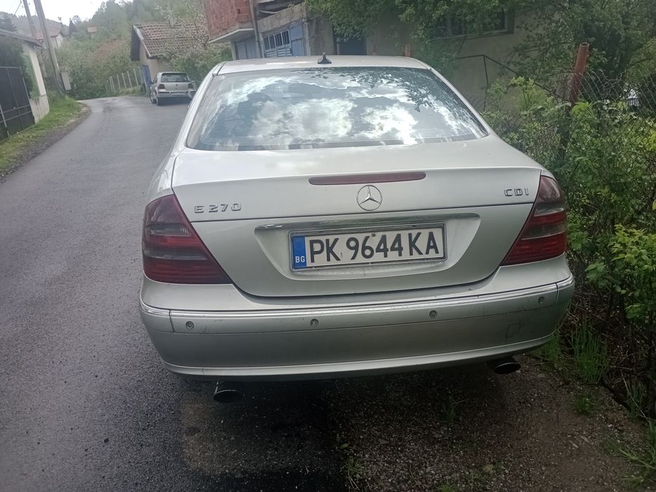 Мерцедес Бенц Е 270