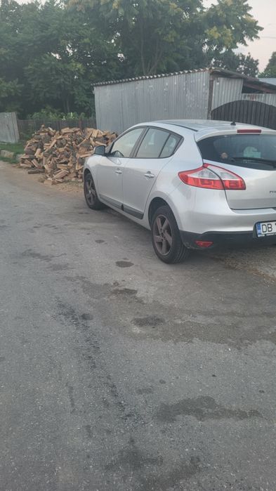 RENAULT Megane