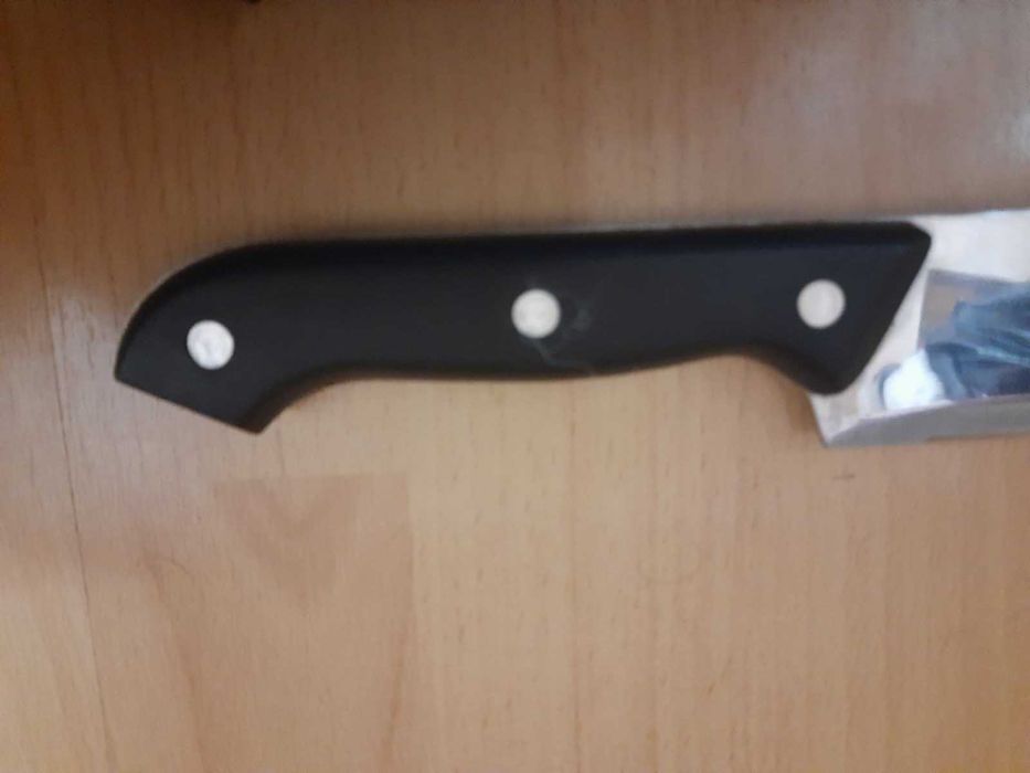 Нови прав и назъбен нож ESPERANSA на ниски цени