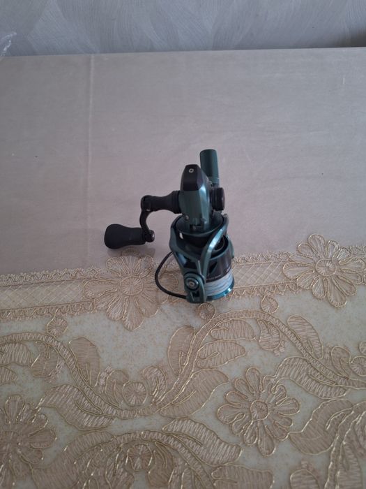 Продам катушку Prestige 800