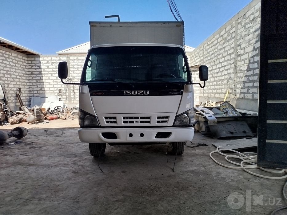 Isuzu avtobusdan terilgan mator karobka zadni moʻs avtobus 2007yil