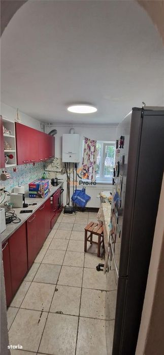 Apartament cu centrala decomandat parter zona Soarelui