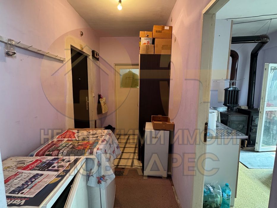 Продава се Двустаен апартамент в Търговище, Запад 3 - 60 кв.м за 931 €/кв.м - Снимка #2