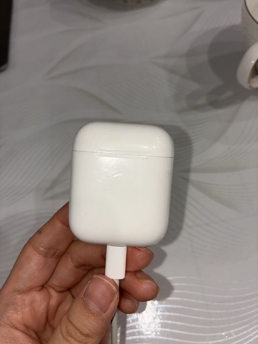 Продам AirPods 2