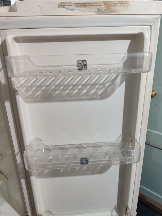 Продам холодильник (морозильник) Самсунг