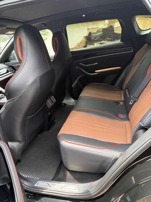 BYD song plus AWD