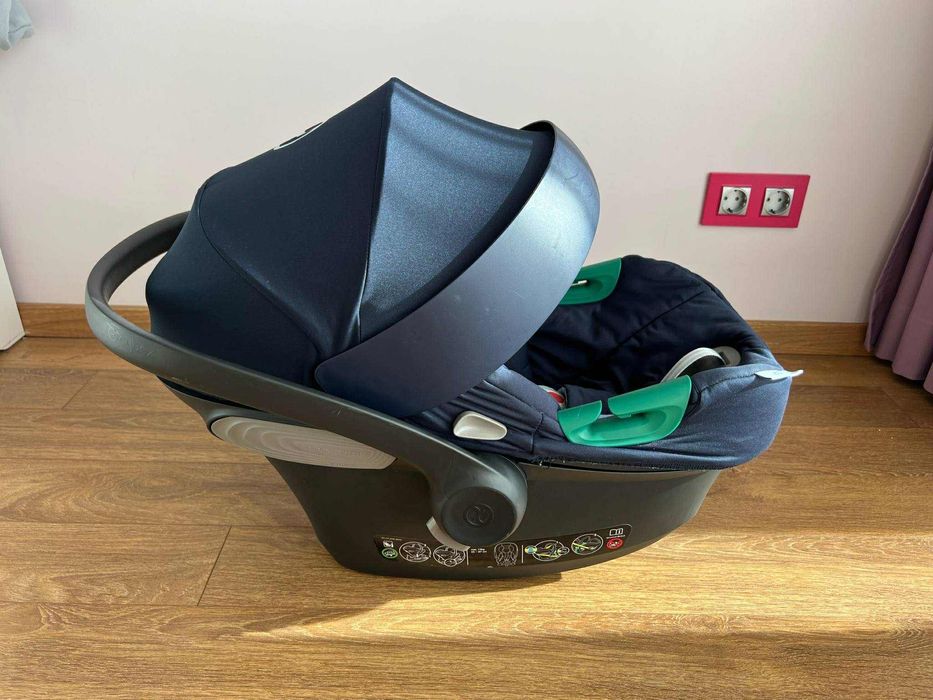 Бебешки кош/стол/ за кола