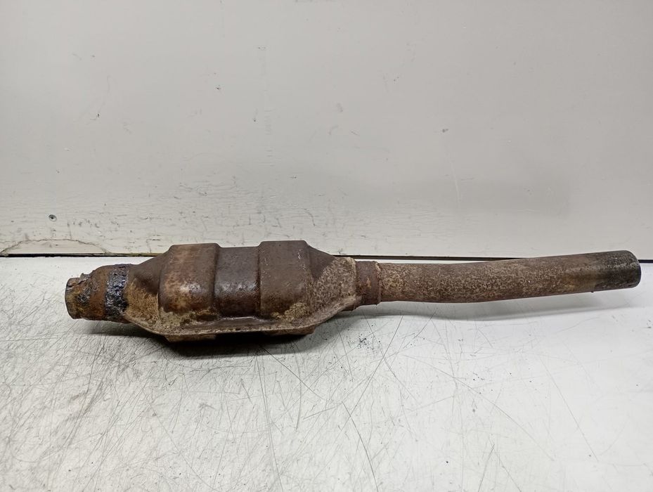 Catalizator Ford Focus 1 (1999 - 2004) 1.6 benzina FYDD