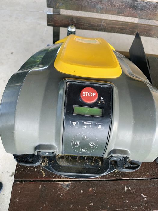 Косачка робот RM 500