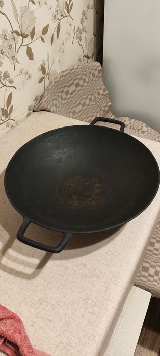 Чугунная сковорода-вок Gipfel 10 литров