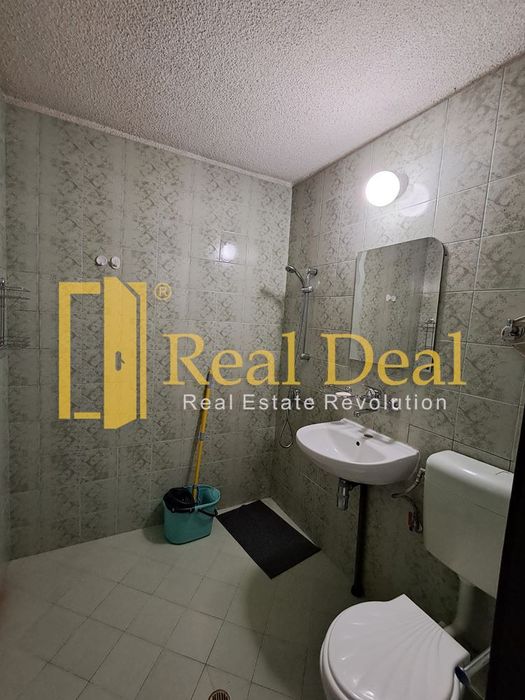 Дава се под наем Двустаен апартамент в София, Център - 75 кв.м за 747.66 € - Снимка #11