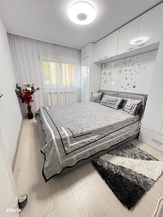 Apartament cu 3 camere , mobilat si utilat, in centru