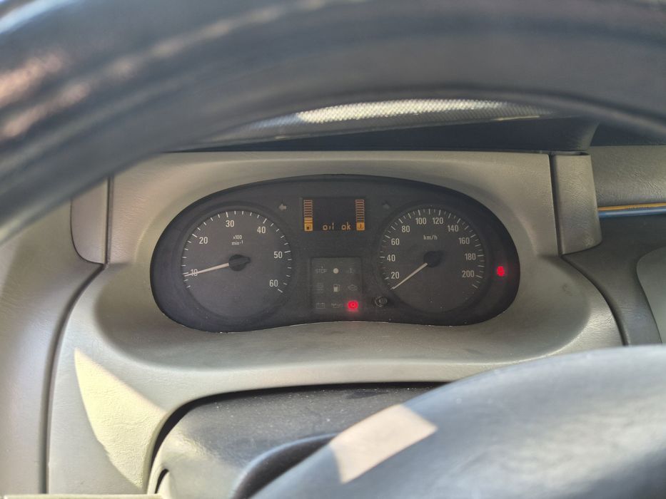 Opel vivaro 8+1 1.9 disel