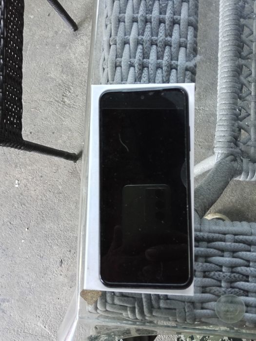 Продаю телефон редми ноут 10 10