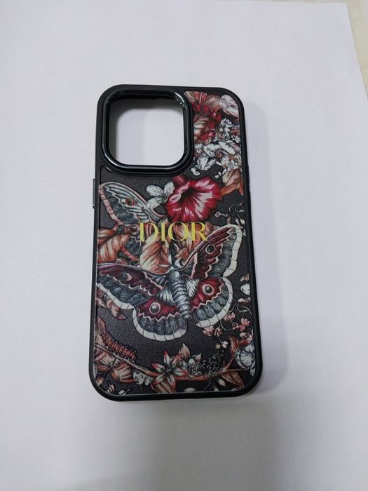 Продам чехлы на айфон 14 про