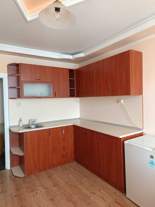 Дава се под наем Двустаен апартамент в Добрич, Дружба 2 - 63 кв.м за 255 € - Снимка #1