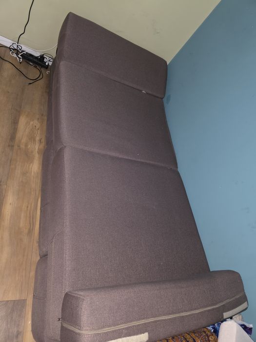 Бескаркасный диван, кресла