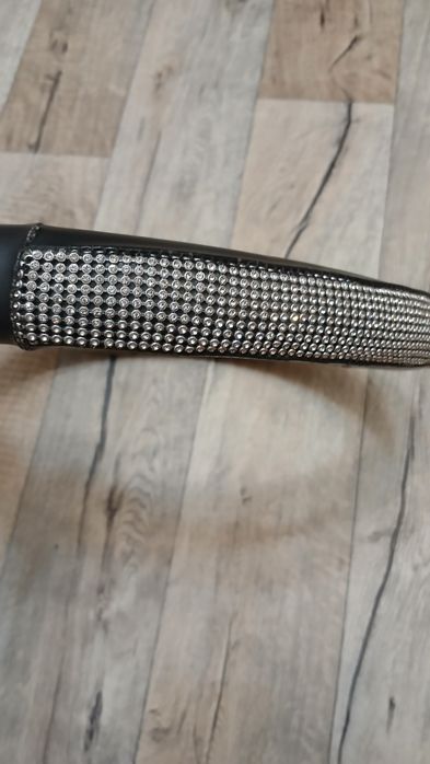 На руль чехол продаётся