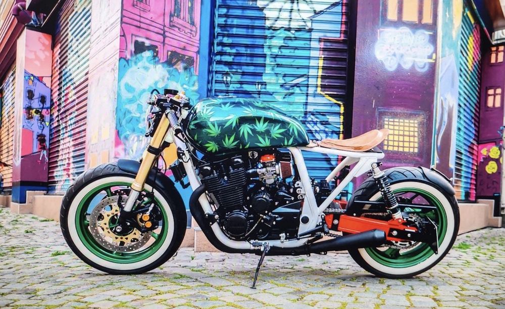 Yamaha XJR 1200 Cafe Racer