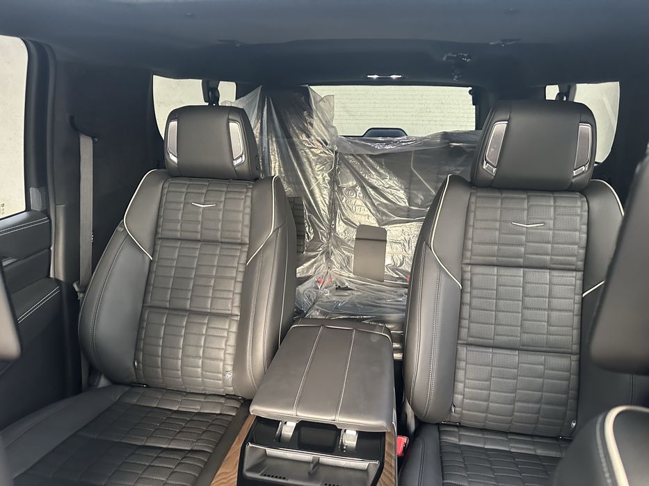 Cadillac Escalade  VIP Long 2026