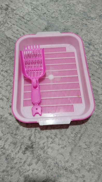 Лоток для котят и кошек. Есть лопаточка