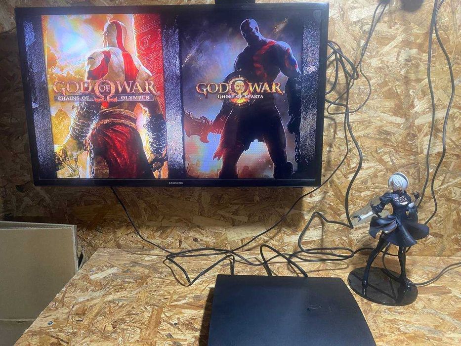 Playstation 3 slim (с играми 500gb)