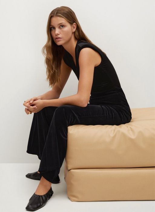 Комплект от кадифе - панталон и боди