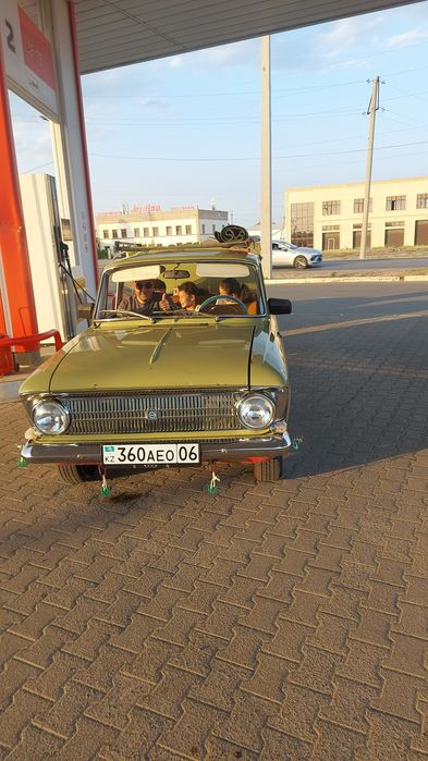 Москвич ретро 412