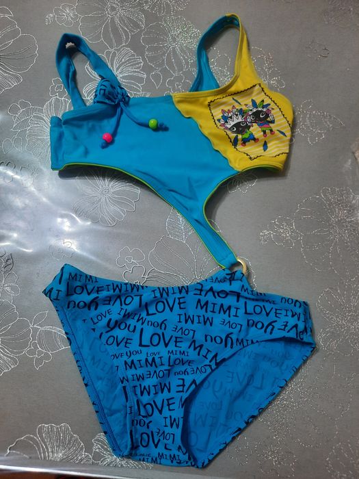 Продам детские купальники