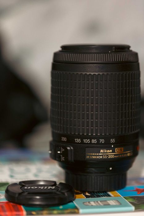 Obiectiv Nikon 55-200mm