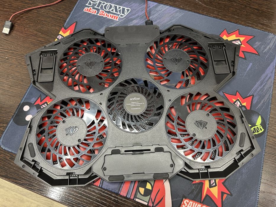 Охлаждающая подставка для ноутбука