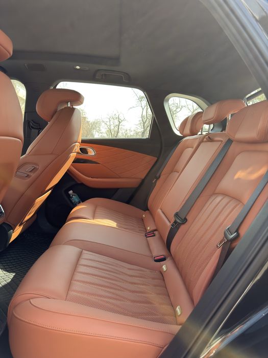 Neta L 2024 Eng full pzoitsyasi Qora kuzov apelsin ichki salon