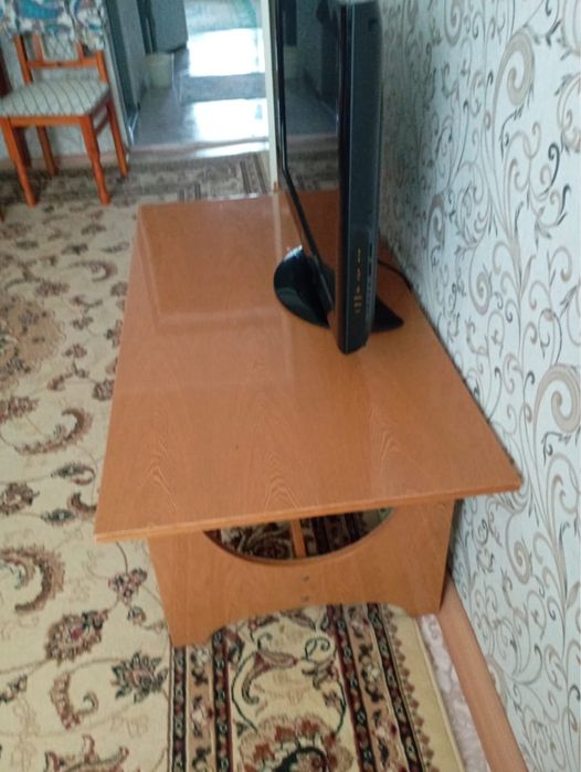 Журнальный столик